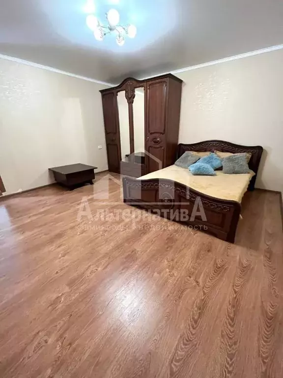 Продаётся 1-к квартира, 30.7 м - Фото 0