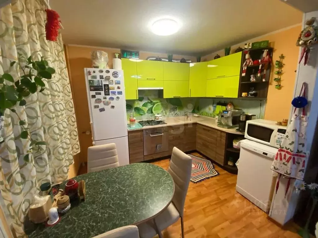 4-к кв. Коми, Сыктывкар просп. Бумажников, 42 (73.2 м) - Фото 1