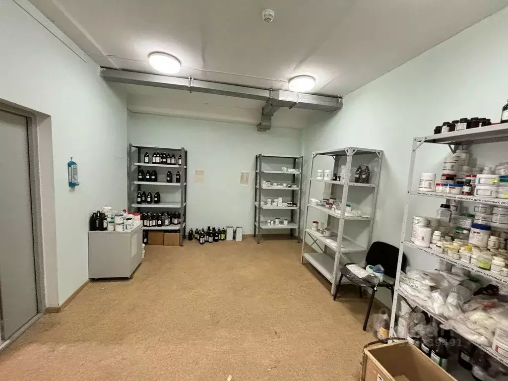 Помещение свободного назначения в Саха (Якутия), Нерюнгри ул. ... - Фото 1