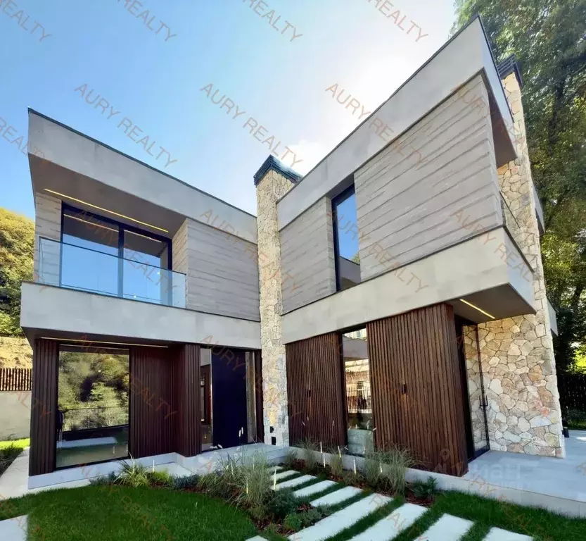 Коттедж в Краснодарский край, Сочи ул. Ворошиловградская (220 м) - Фото 1