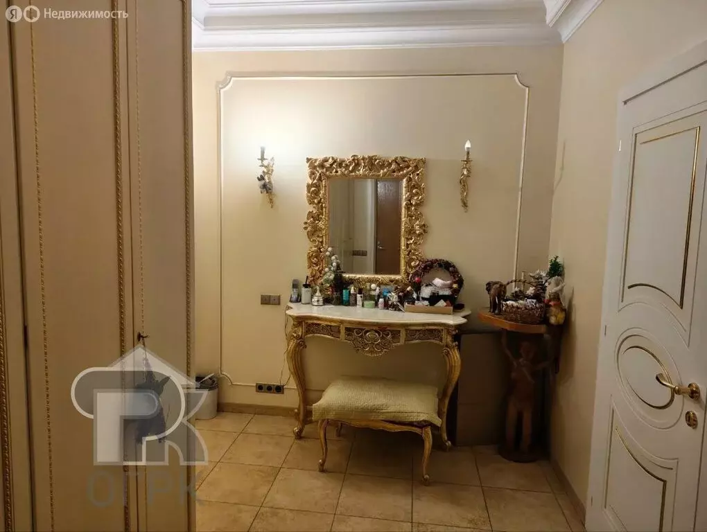 6-комнатная квартира: Москва, Можайское шоссе, 2 (237 м) - Фото 1