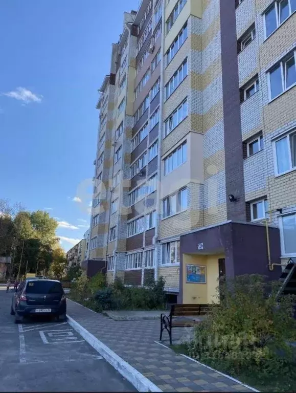 4-к кв. Брянская область, Брянск ул. Молодой Гвардии, 2Б (167.6 м) - Фото 1