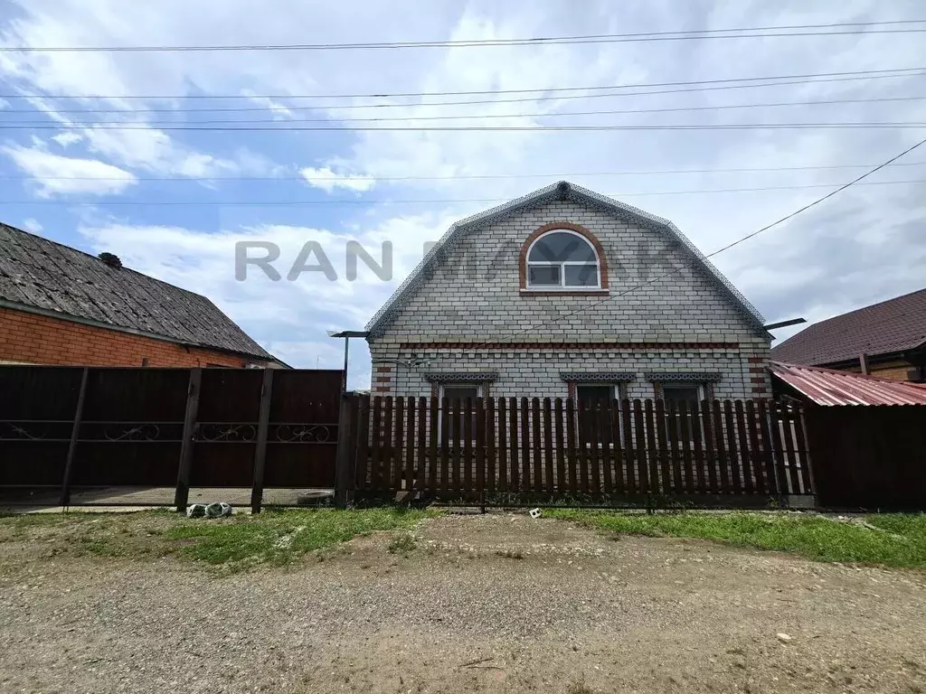 Дом в Адыгея, Майкоп Железнодорожная ул., 91 (123 м) - Фото 1