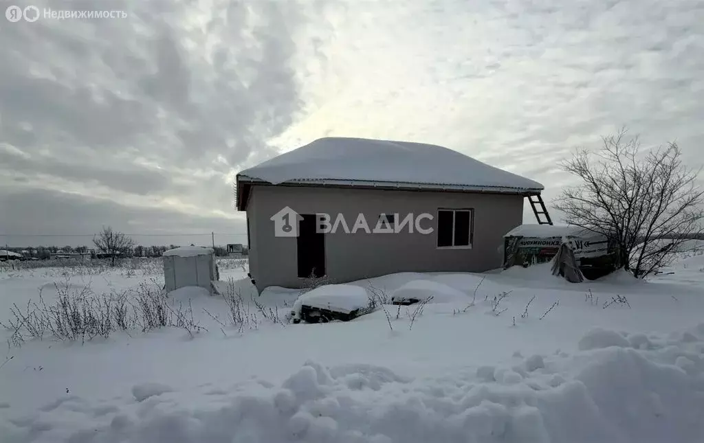 Дом в село Бессоновка, улица Славы (80 м) - Фото 1