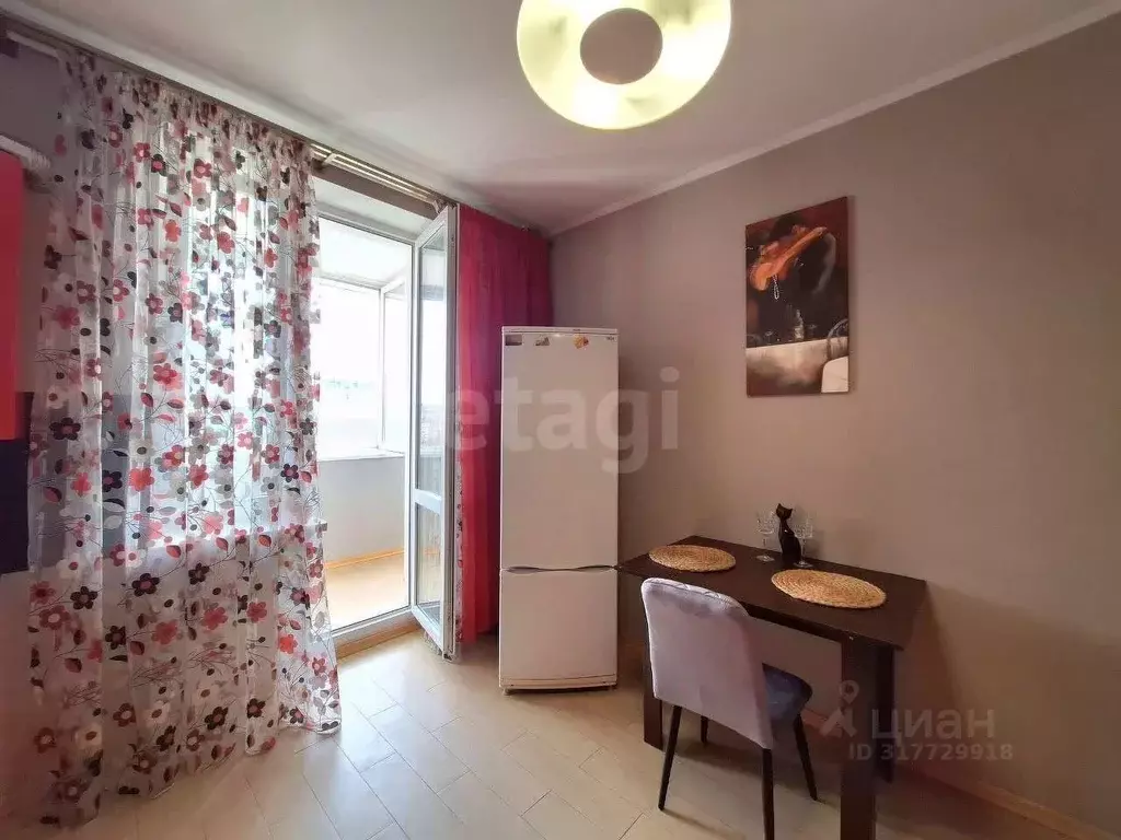 1-к кв. Крым, Симферополь ул. Камская (49.5 м) - Фото 0