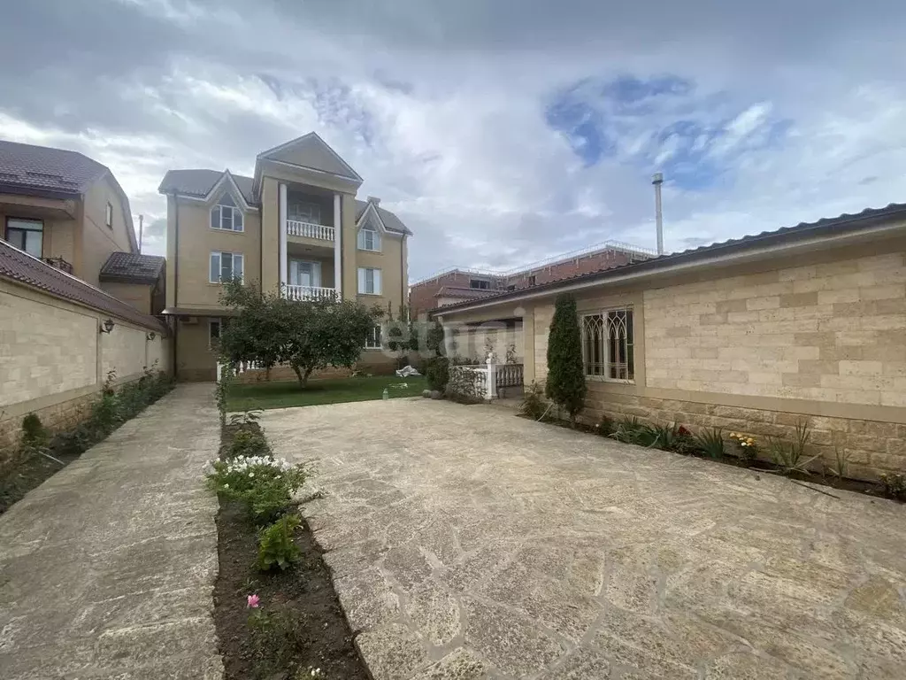 Дом в Дагестан, Махачкала туп. 4-й Халимбекаульский, 13 (325 м) - Фото 0