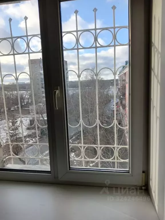 5-к кв. Омская область, Омск Спортивный проезд, 6 (85.0 м) - Фото 2