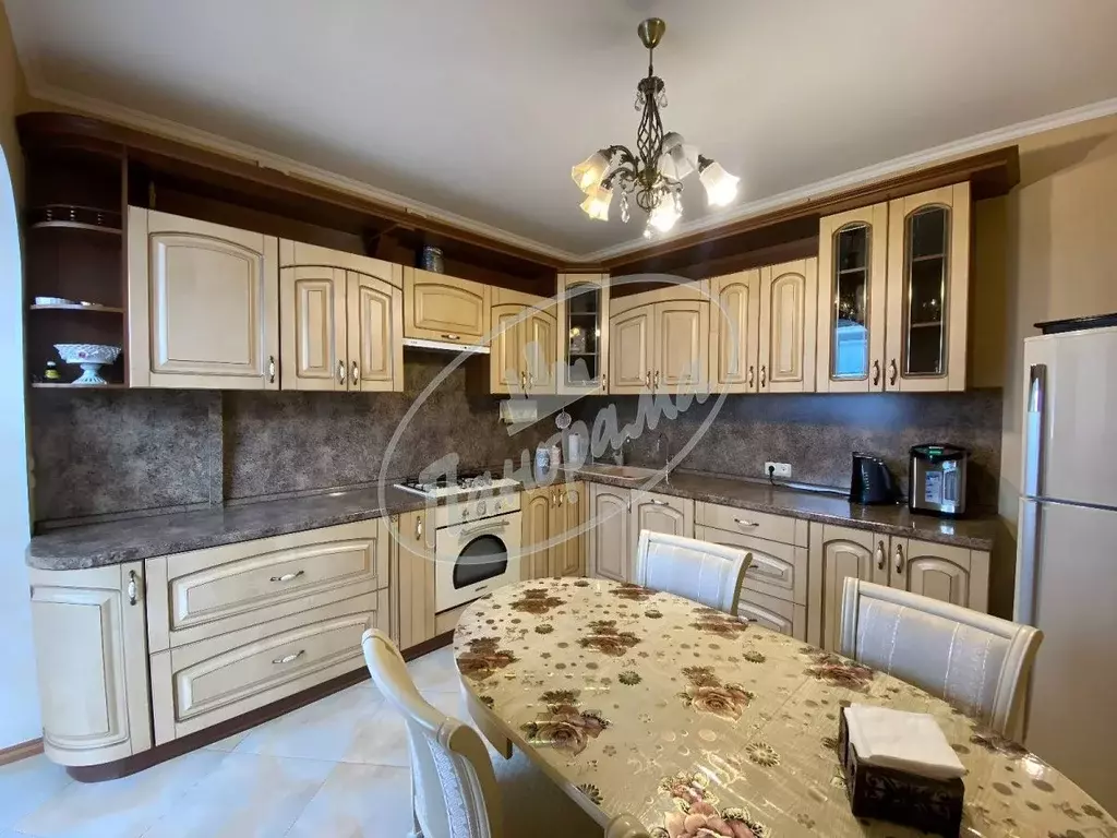 3-к кв. Калужская область, Калуга ул. Георгия Димитрова, 24 (100.1 м) - Фото 0
