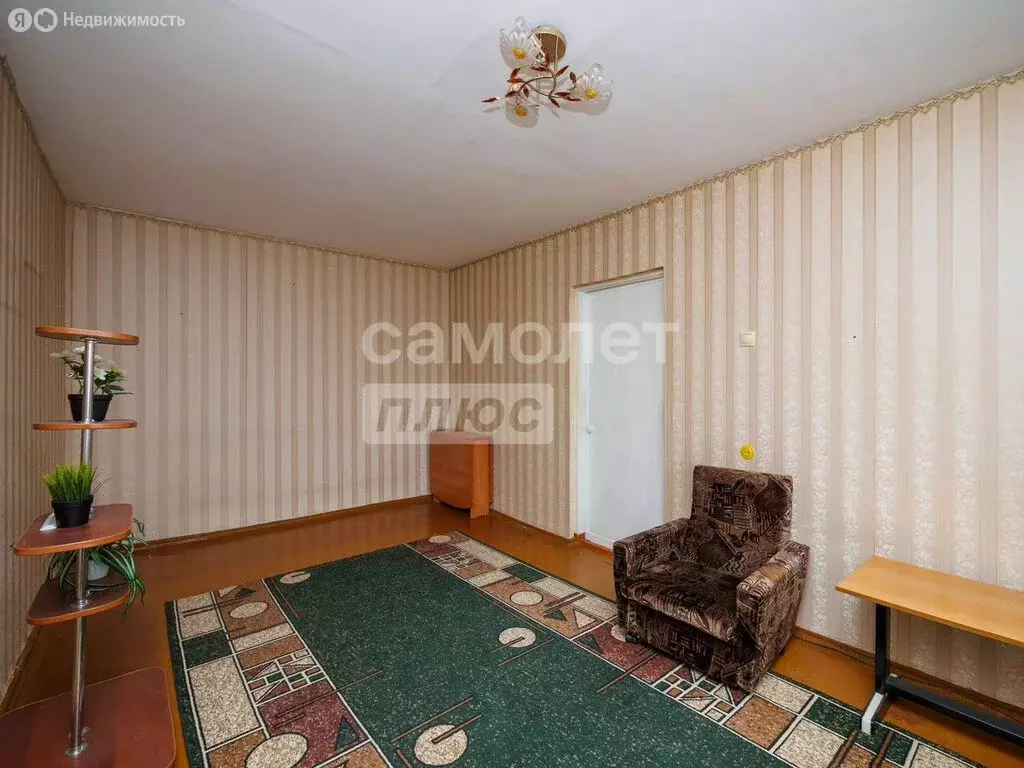 3-комнатная квартира: Омск, микрорайон Заозёрный, улица Лаптева, 3 ... - Фото 2