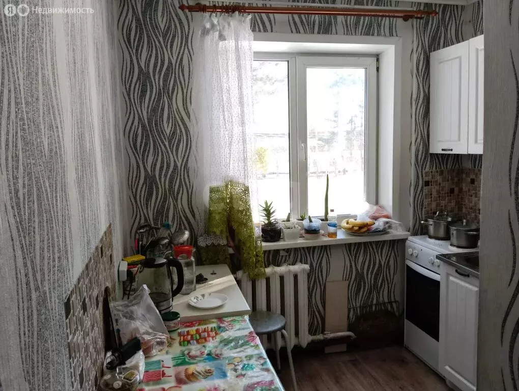 3-комнатная квартира: посёлок городского типа Крапивинский, Юбилейная ... - Фото 2