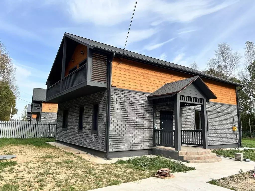 Дом в Калужская область, Жуковский район, Чубарово с/пос, д. ... - Фото 2