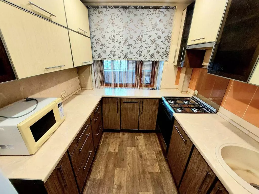 2-к кв. Ярославская область, Ярославль Ярославская ул., 150 (56.4 м) - Фото 1