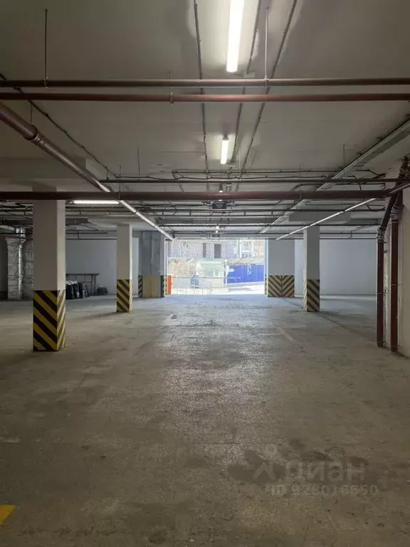 Гараж в Крым, Ялта муниципальный округ, Гурзуф пгт ул. Ялтинская, 14Е ... - Фото 1