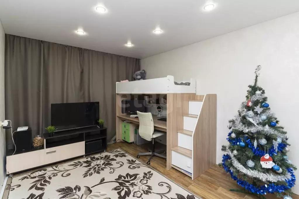 1-к кв. Тюменская область, Тюмень Олимпийская ул., 8 (32.8 м) - Фото 1