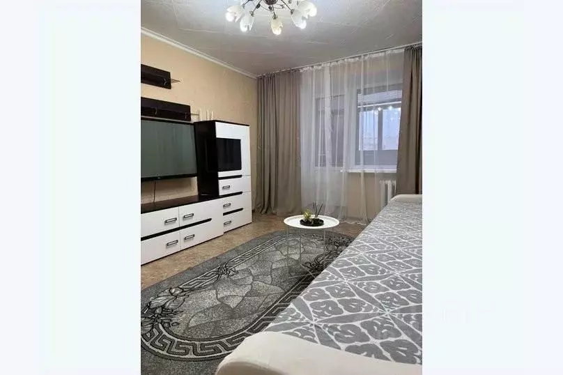 2-к кв. Башкортостан, Салават ул. Бочкарева, 8 (60.0 м) - Фото 1