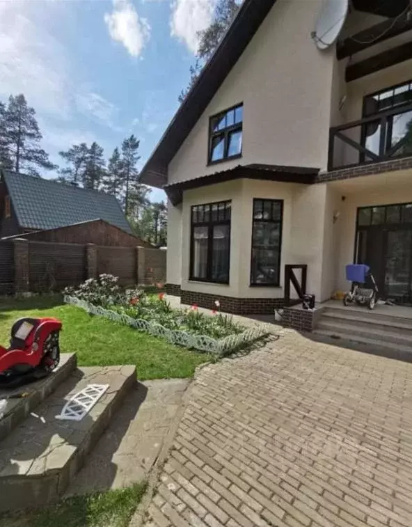 Дом в Санкт-Петербург пос. Песочный,  (200 м) - Фото 2