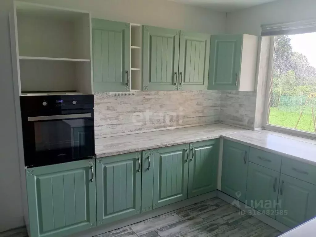 Дом в Калужская область, Жуковский район, Верховье с/пос, д. ... - Фото 1