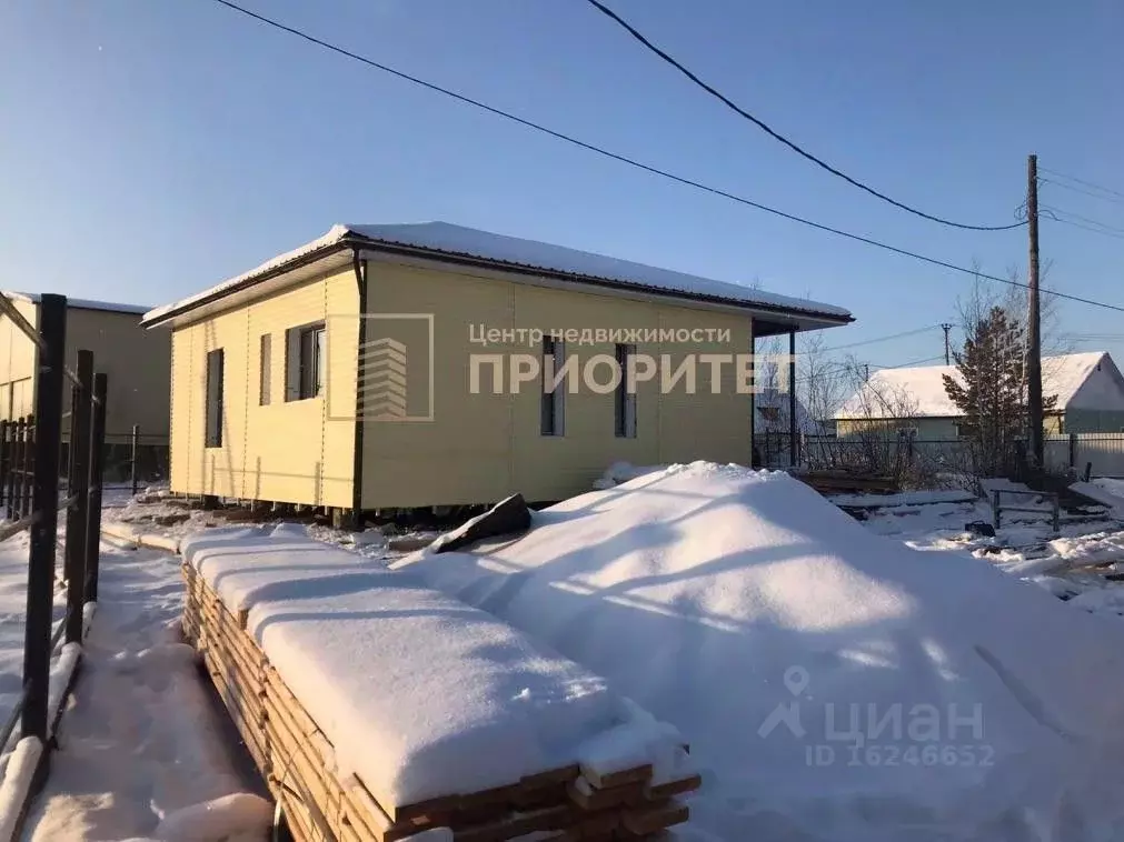 Дом в Саха (Якутия), Якутск тракт Маганский, 12 (74 м) - Фото 1