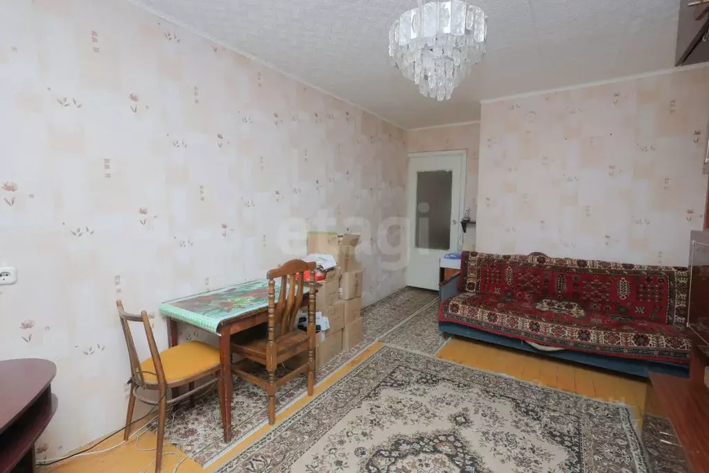 3-к кв. Оренбургская область, Оренбург Алтайская ул., 2 (51.5 м) - Фото 0