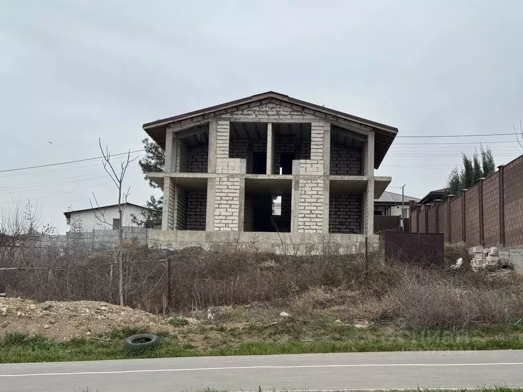 Дом в Севастополь ш. Монастырское, 70/6 (237 м) - Фото 1