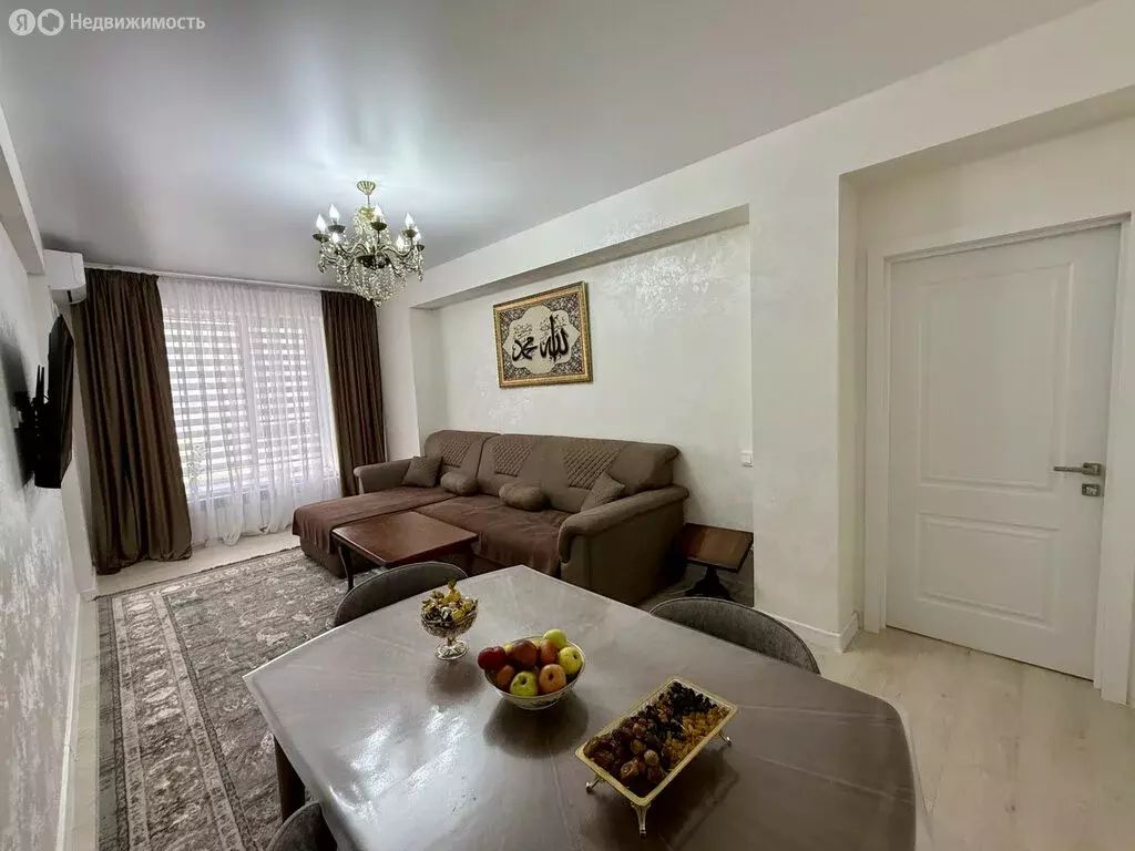 4-комнатная квартира: Дербент, Строительная улица, 3 (87 м) - Фото 1