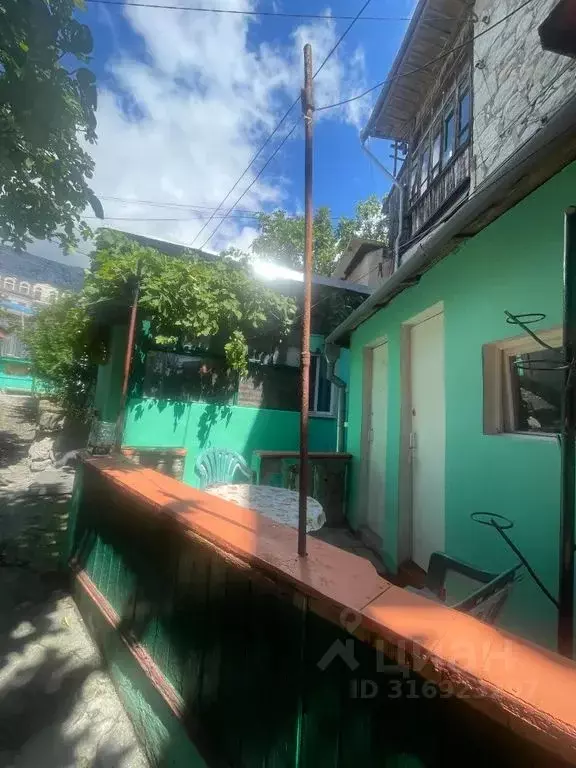Дом в Крым, Алупка Ялта городской округ, ул. Амет-Хана Султана, 31 (37 ... - Фото 0