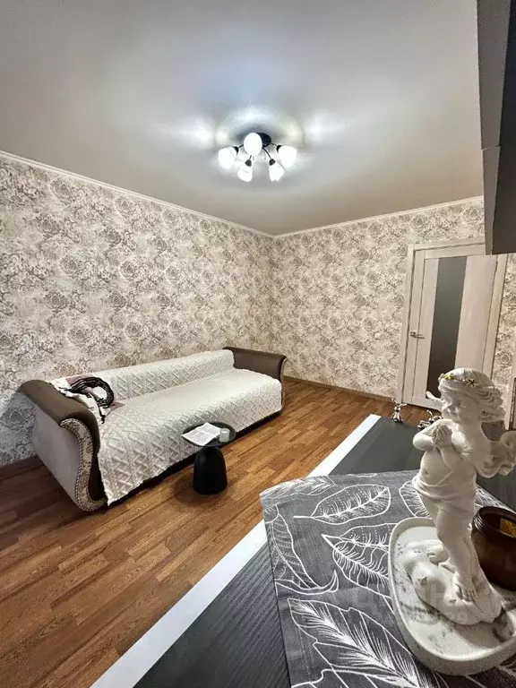 1-к кв. Саратовская область, Саратов Ильинская пл., 3 (45.0 м) - Фото 1