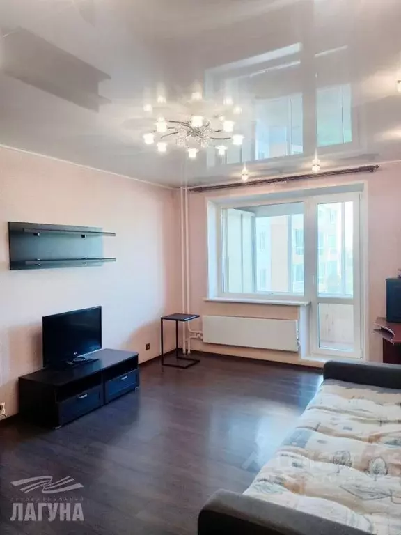 2-к кв. Томская область, Томск просп. Мира, 72/2 (52.9 м) - Фото 0