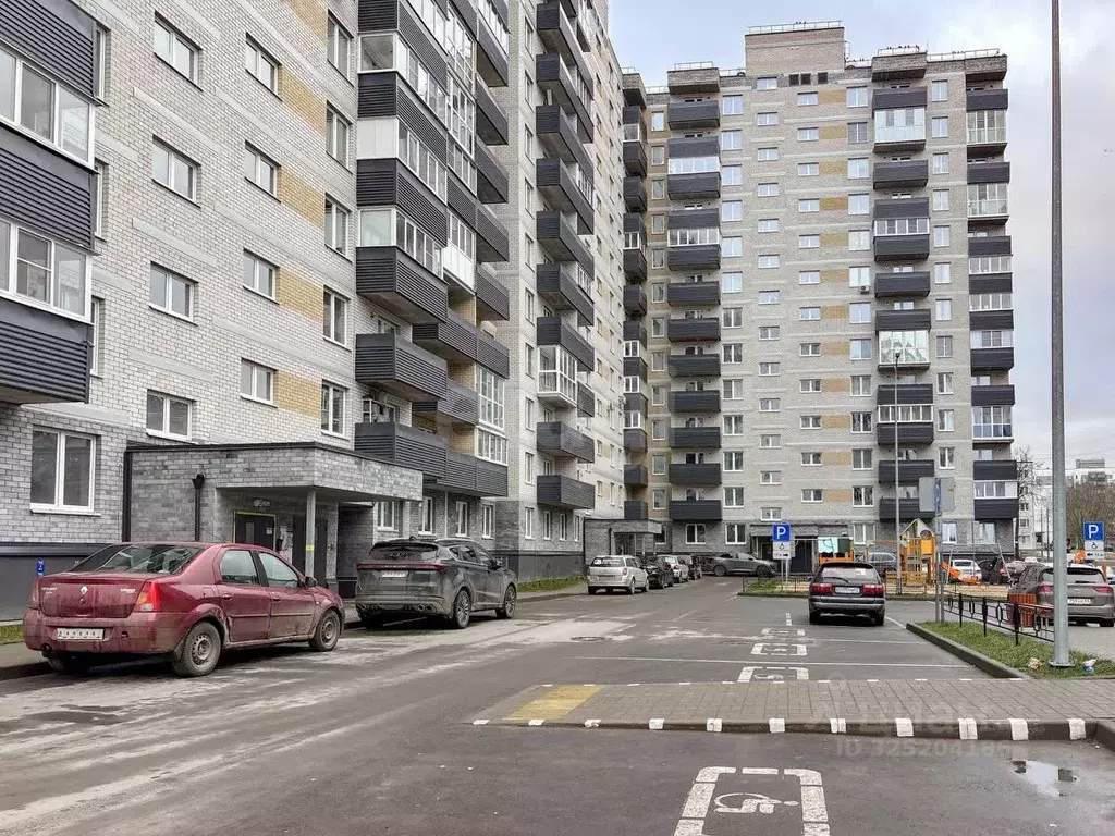 1-к кв. Псковская область, Псков ул. Ижорского Батальона, 17 (35.3 м) - Фото 1