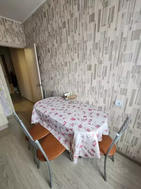 2-к кв. Приморский край, Владивосток 71-й мкр, ул. Ватутина, 4 (54.0 ... - Фото 1