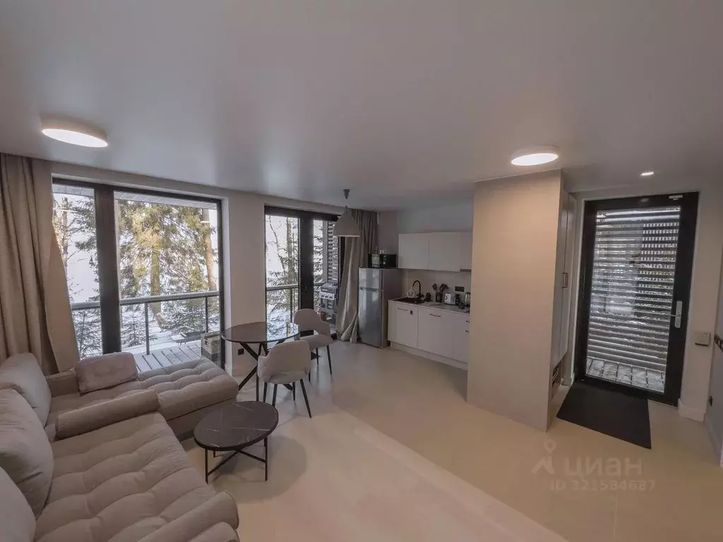 Дом в Ленинградская область, Выборгский район, Приморское городское ... - Фото 1