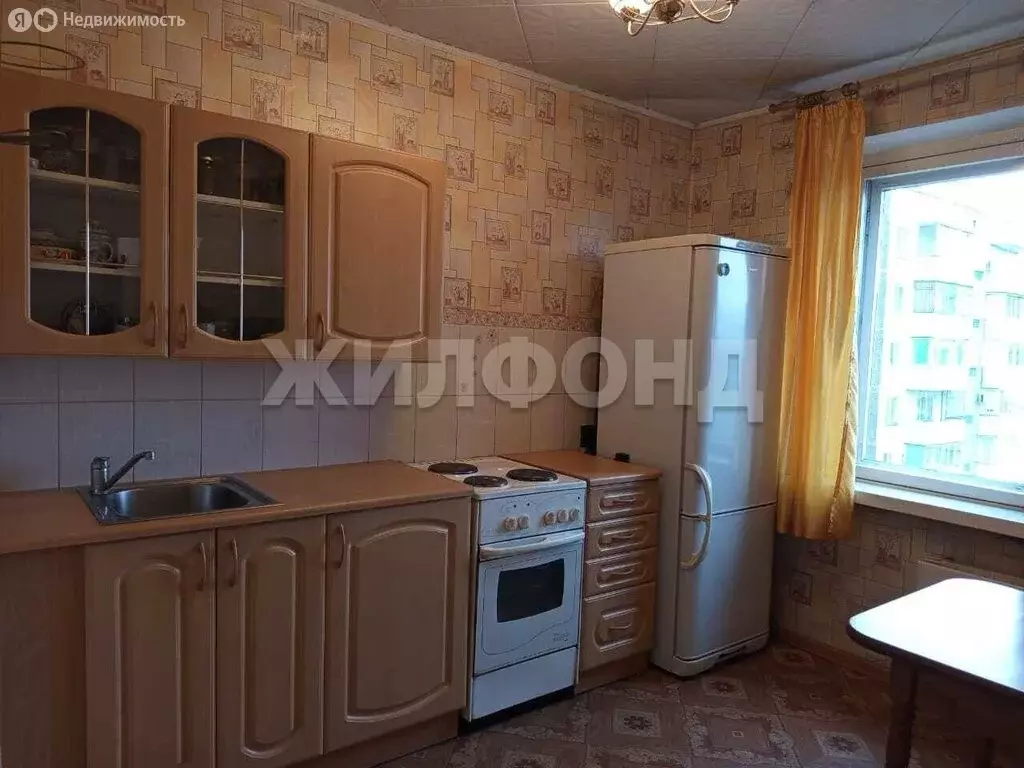 4-комнатная квартира: Абакан, улица Некрасова, 1 (78.2 м) - Фото 2