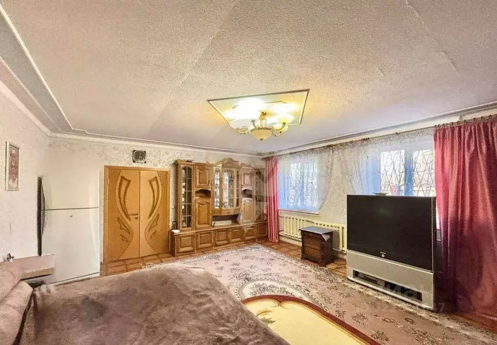 Дом в Белгородская область, Старооскольский городской округ, с. ... - Фото 1