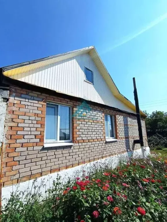 Дом в Оренбургская область, Сакмарский район, с. Украинка Пролетарская ... - Фото 2