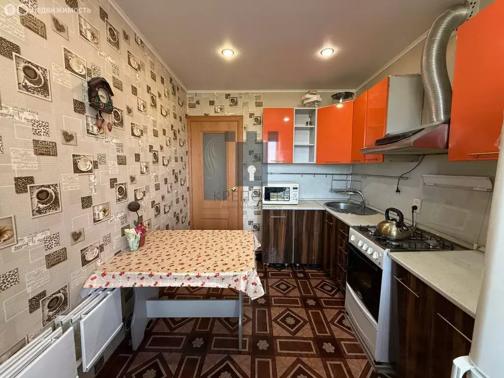 3-комнатная квартира: Мелеуз, Смоленская улица, 184 (61.2 м) - Фото 1