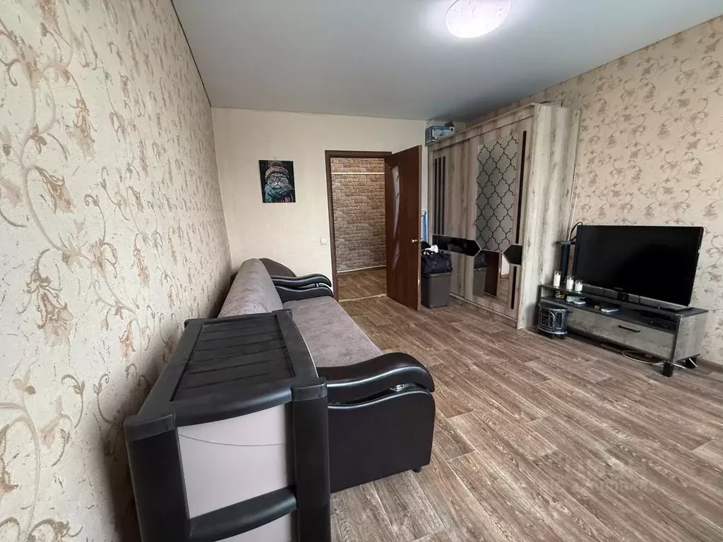 2-к кв. Хакасия, Абакан Совхозная ул., 57 (39.4 м) - Фото 1