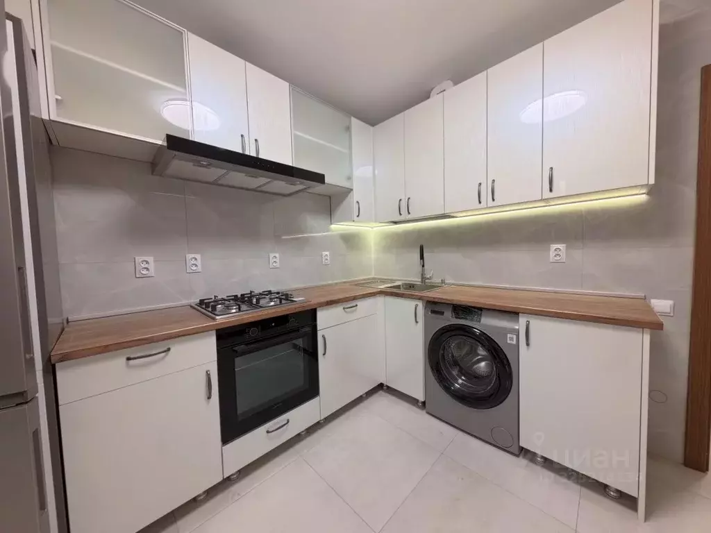 2-к кв. Крым, Ялта ул. Манагарова, 5 (60.0 м) - Фото 1