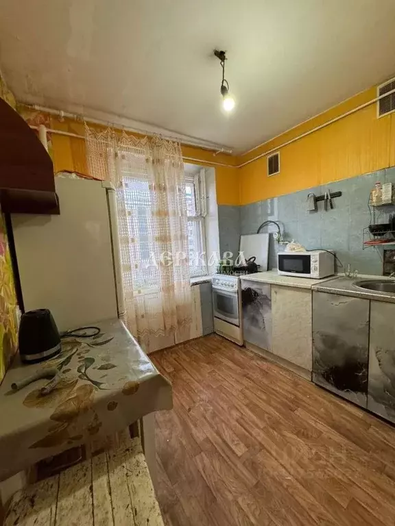2-к кв. Белгородская область, Старый Оскол Приборостроитель мкр, 11 ... - Фото 0