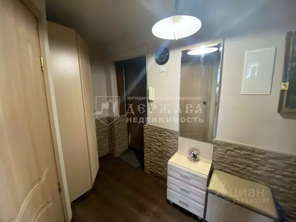 3-к кв. Кемеровская область, Кемерово Красная ул., 25 (60.0 м) - Фото 1