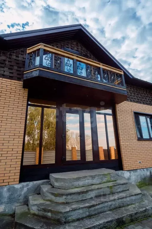 Дом в Алтайский край, Бийск Береговая ул., 18 (220 м) - Фото 1