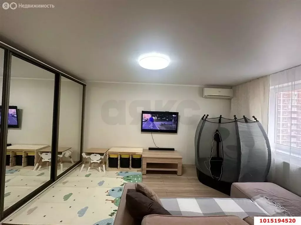 2-комнатная квартира: Краснодар, улица им. Героя Сарабеева В.И., 7 (61 ... - Фото 1