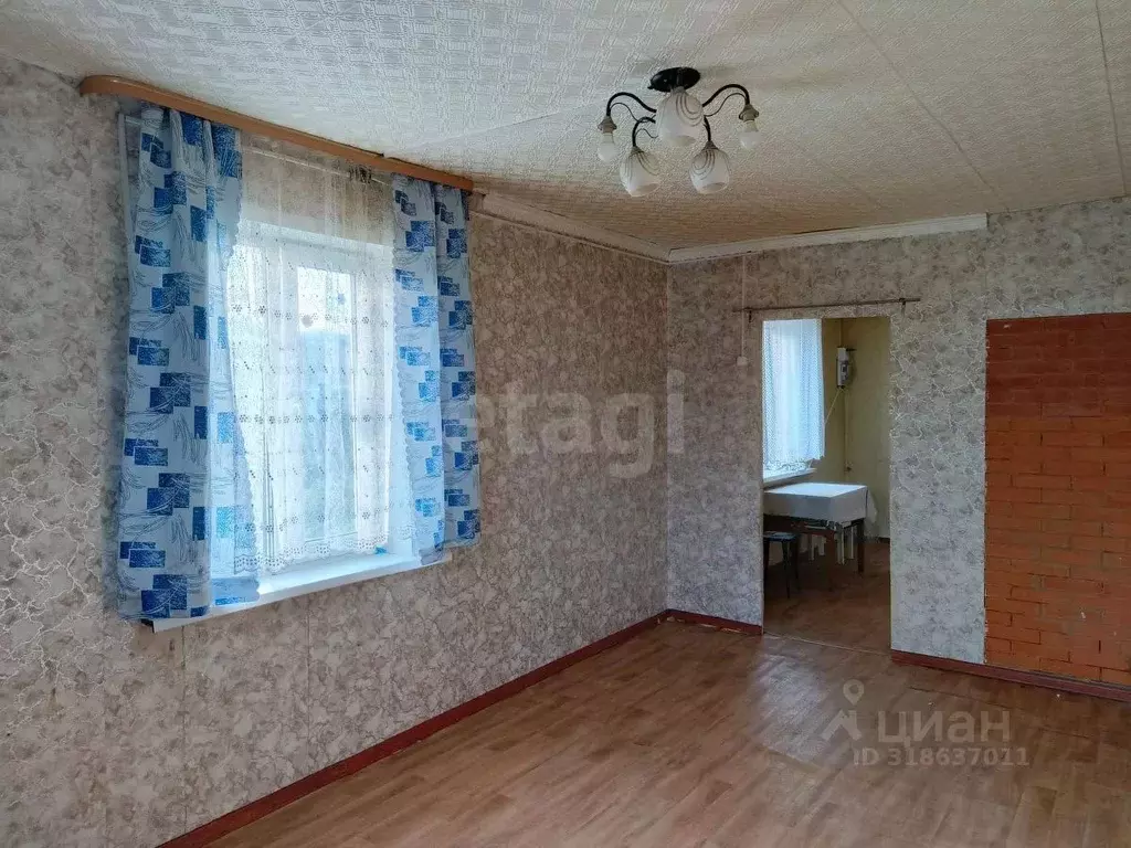 1-к кв. Псковская область, Остров Заводской пер., 7 (25.5 м) - Фото 1