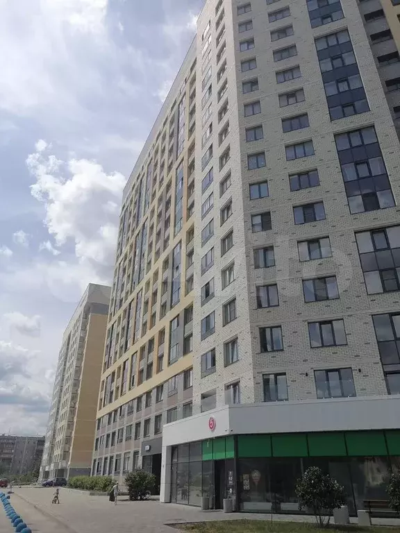 1-к. квартира, 38 м, 5/17 эт. - Фото 1