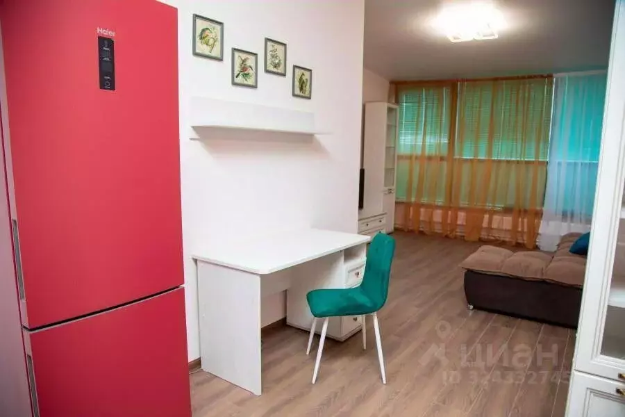 2-к кв. Ленинградская область, Тихвин 3-й мкр, 36А (83.0 м) - Фото 2