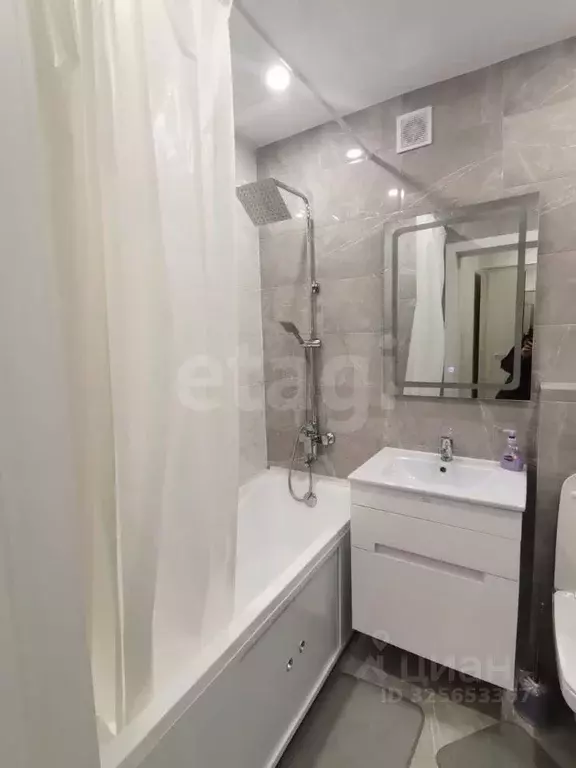 Студия Амурская область, Благовещенск ул. Василенко, 3/4 (24.0 м) - Фото 1