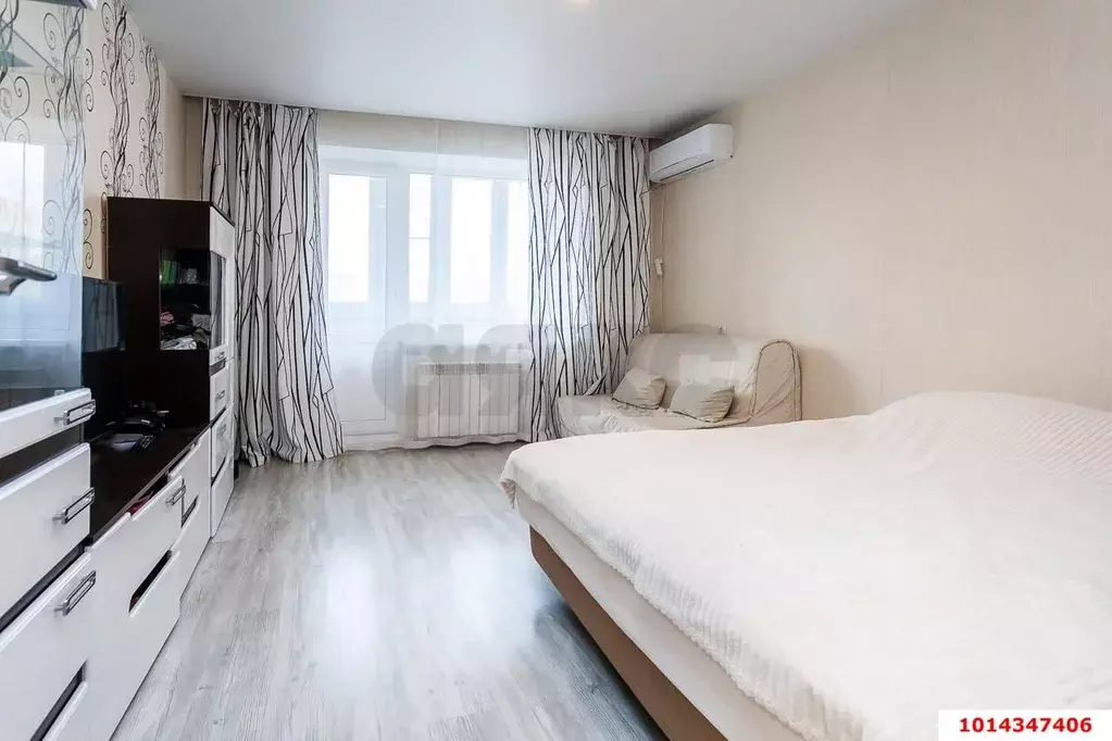 3-к кв. Краснодарский край, Краснодар ул. Имени 40-летия Победы (67.0 ... - Фото 1