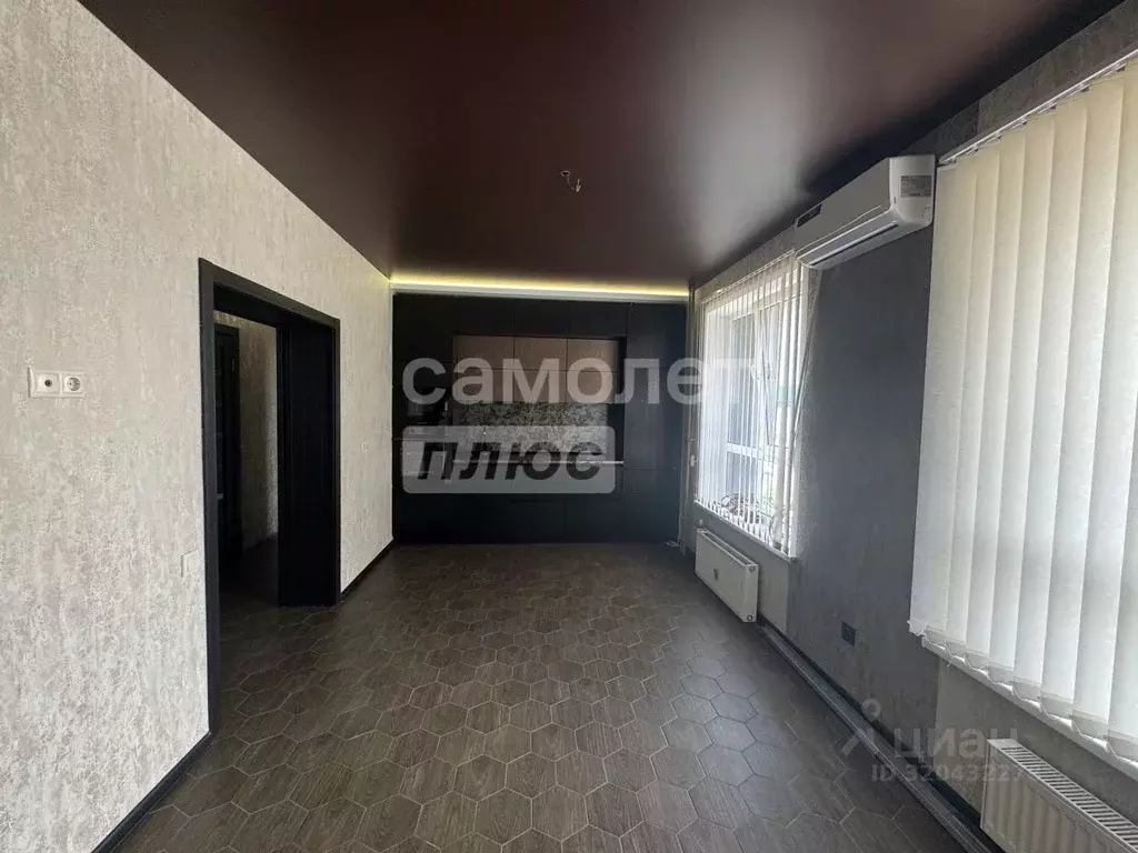 3-к кв. Алтайский край, Барнаул Взлетная ул., 2Л (64.0 м) - Фото 1