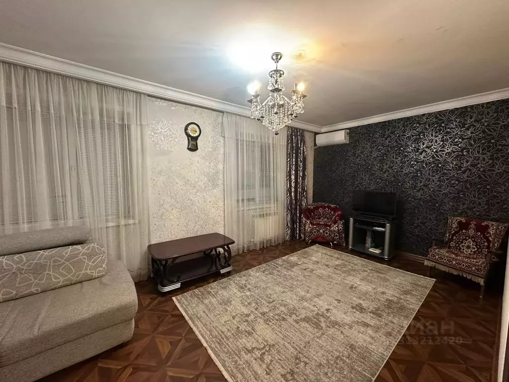 3-к кв. Дагестан, Каспийск ул. Байрамова, 29Б (80.0 м) - Фото 1