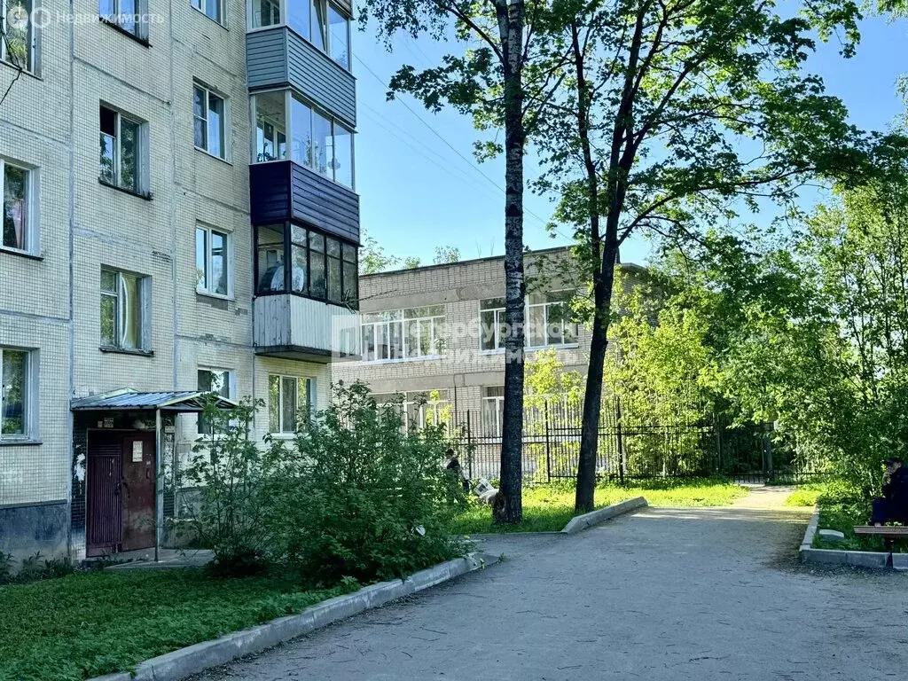 2-комнатная квартира: городской посёлок Дружная Горка, улица ... - Фото 1