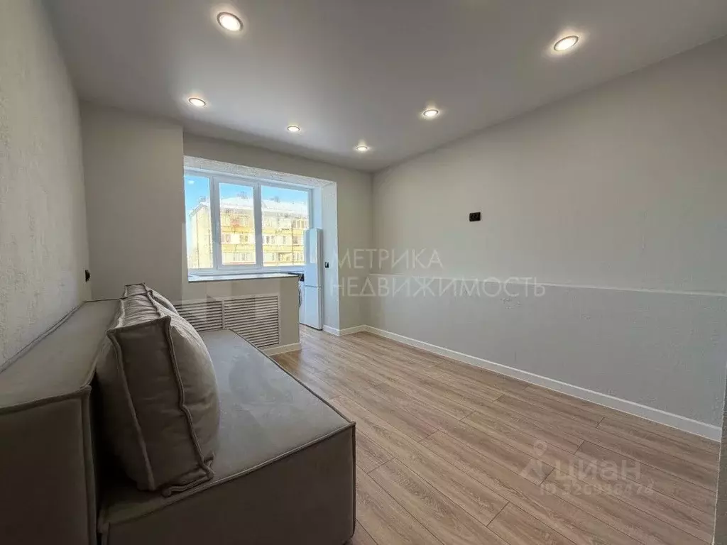 Студия Тюменская область, Тюмень ул. Республики, 239 (17.0 м) - Фото 2